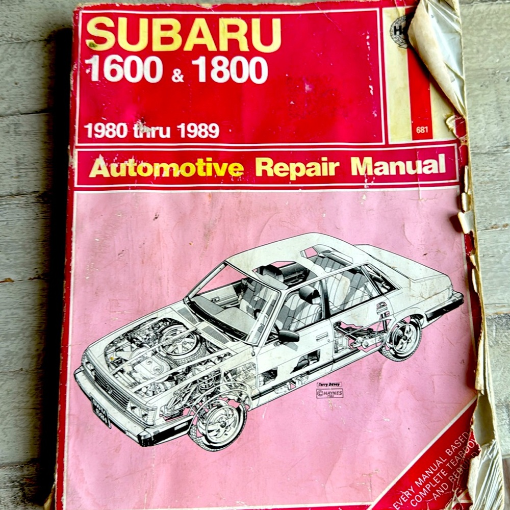 Haynes SUBARU repair manual for 1980-1989, 1600 & 1800 engines. In good shape!